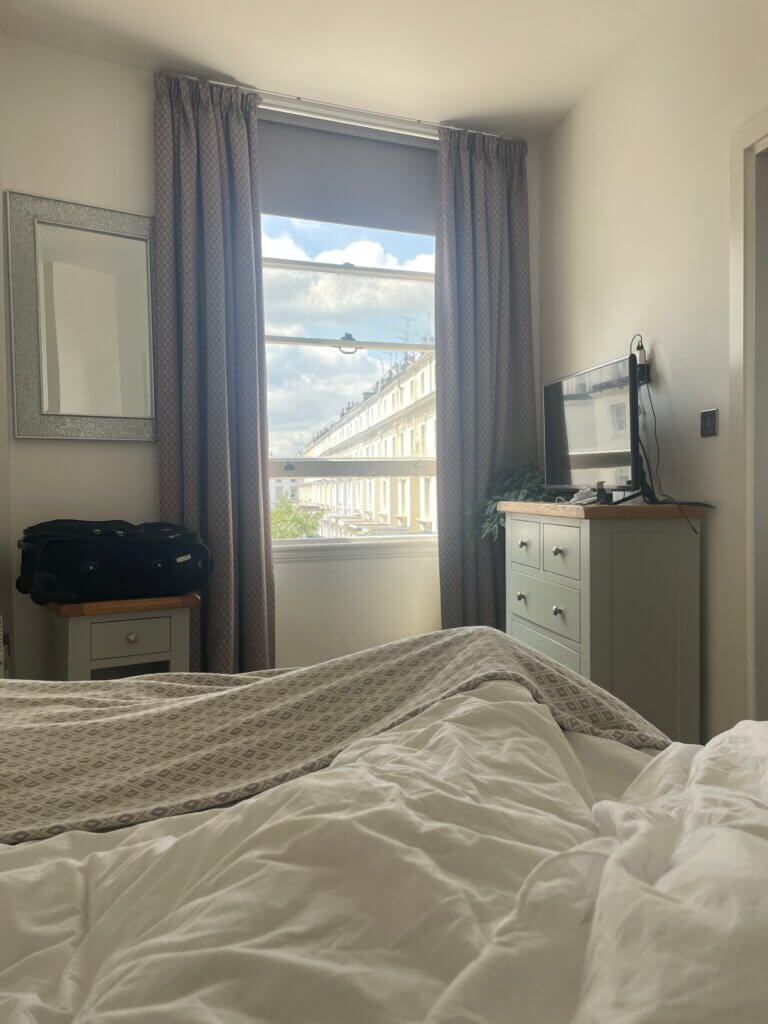 where to stay in London, apartment in London, cheap places to stay in London, Bayswater, Hyde Park, Notting Hill, quick trip to London, 48 hours in London