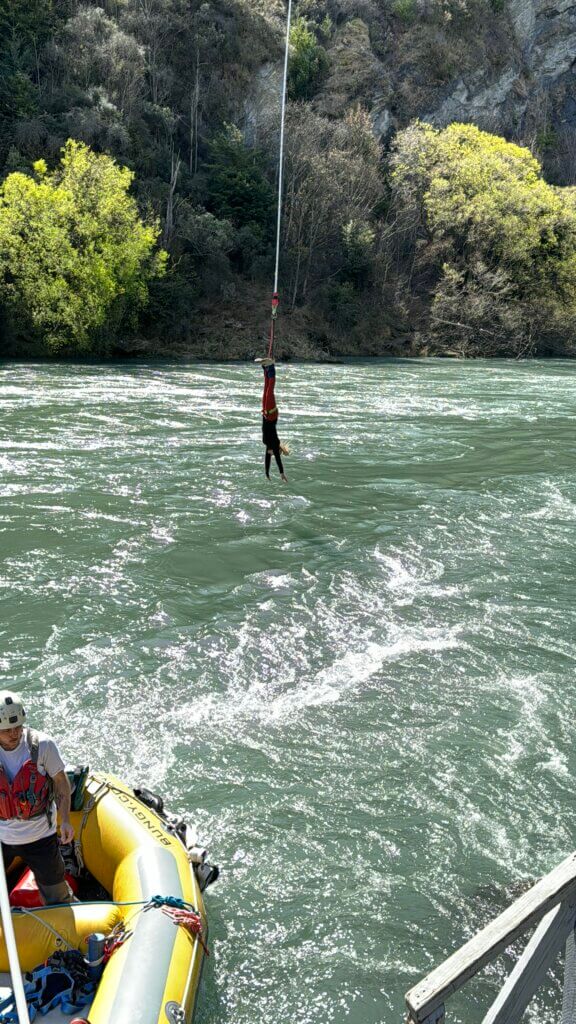 bungee jumping in NZ, bungee jumping in Queenstown NZ, bungee jumping in New Zealand, where should i bungee jump in New Zealand, is bungee jumping safe?, Is bungy jumping safe?, best place to bungy jump in new zealand,